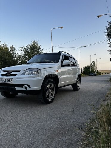 Chevrolet Niva-2
