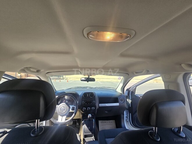 Jeep Compass-9