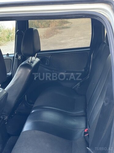 Chevrolet Niva-7