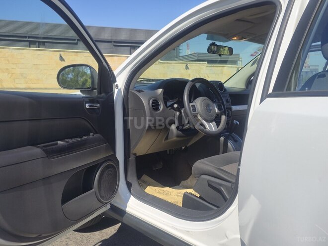 Jeep Compass-10