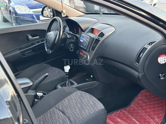 Kia Ceed-15