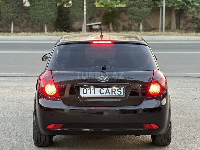 Kia Ceed-7