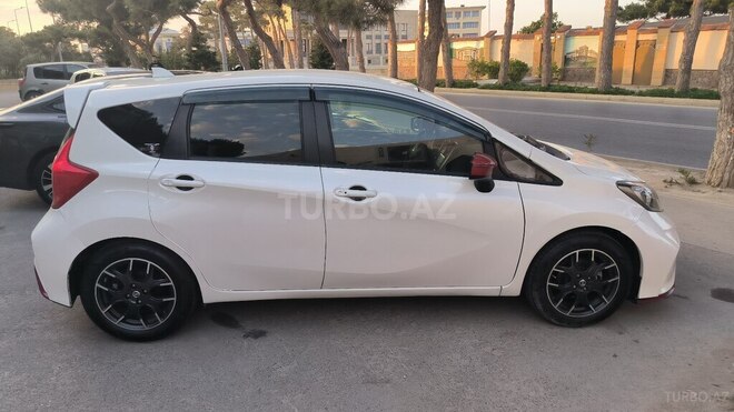 Nissan Note-2