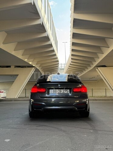 BMW 330-3