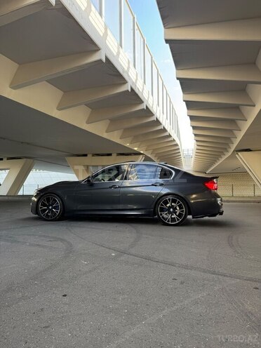 BMW 330-5