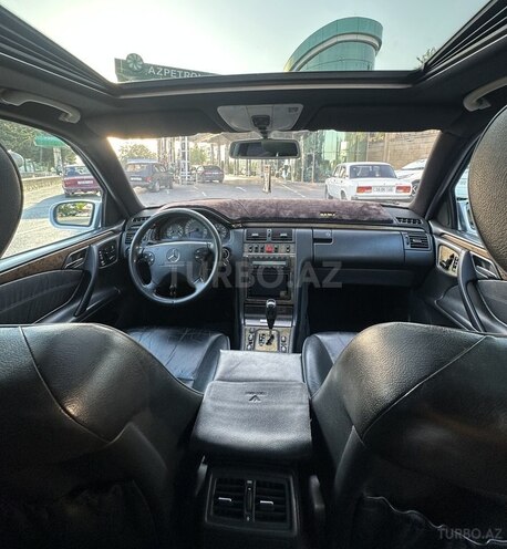 Mercedes E 320-14