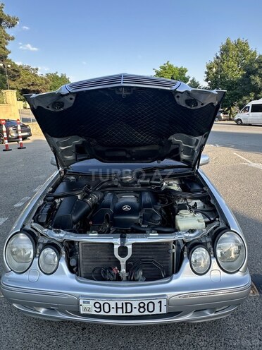 Mercedes E 320-16