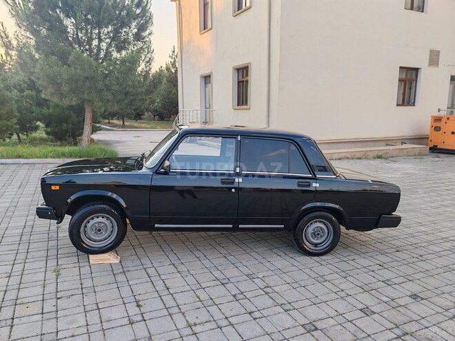 LADA (VAZ) 2107-5