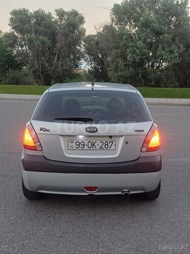 Kia Rio-9