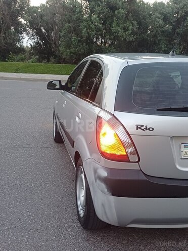 Kia Rio-8