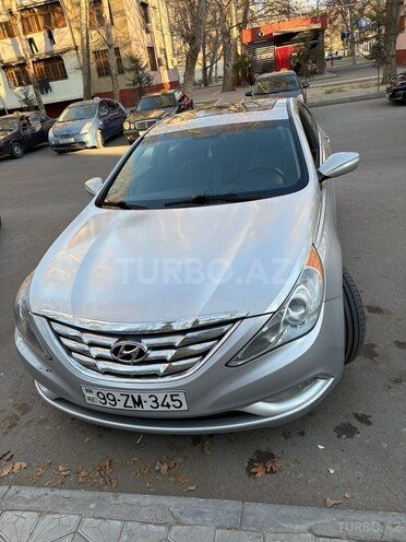 Hyundai Sonata-1