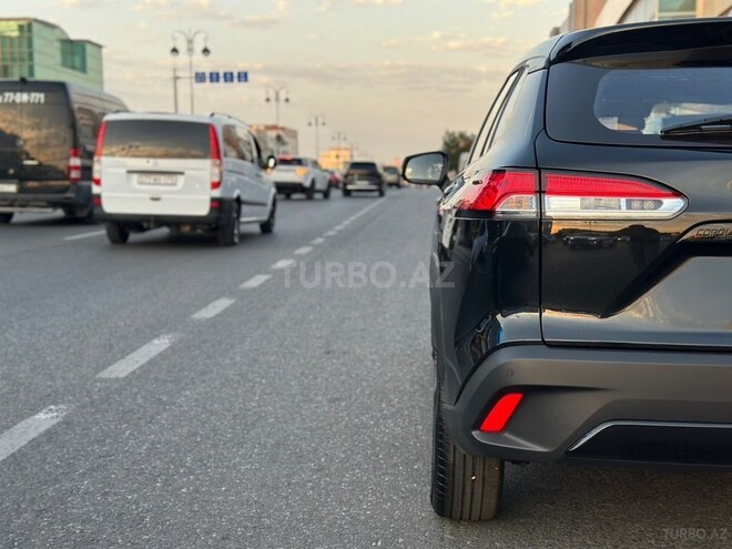 Toyota Corolla Cross-9