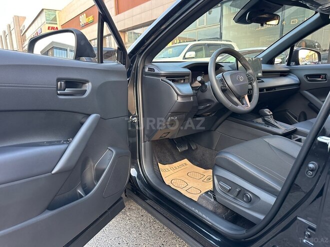 Toyota Corolla Cross-16