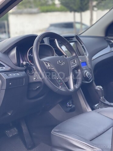 Hyundai Santa Fe-9