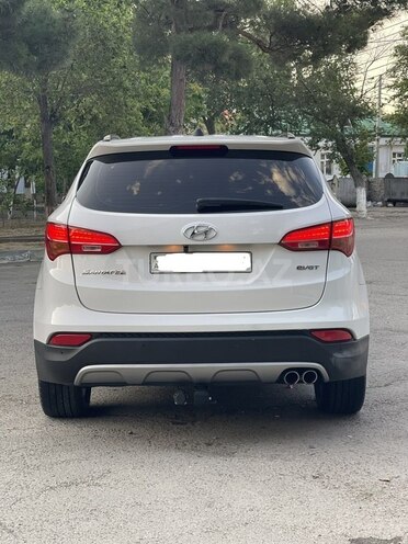 Hyundai Santa Fe-6