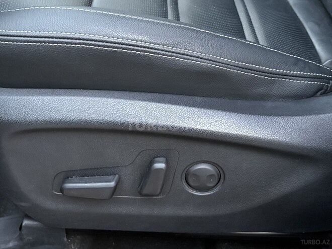 Kia Sorento-12