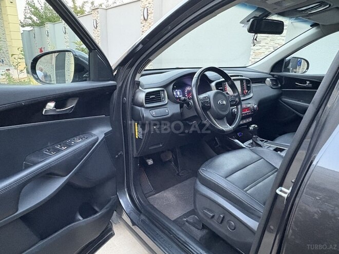 Kia Sorento-14