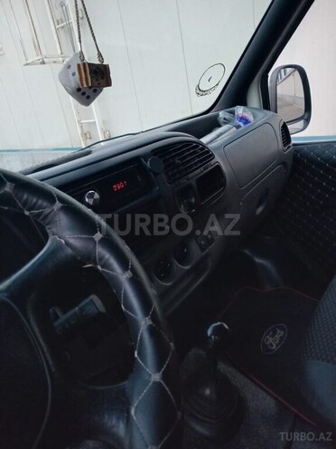 Ford Transit-10