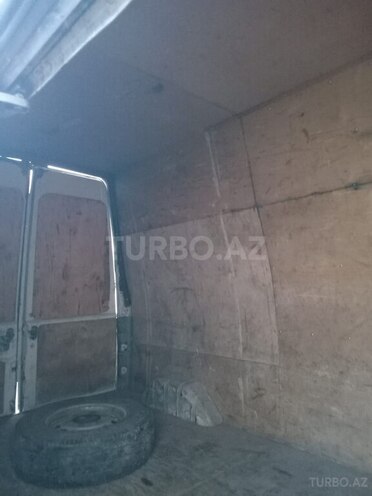 Ford Transit-7