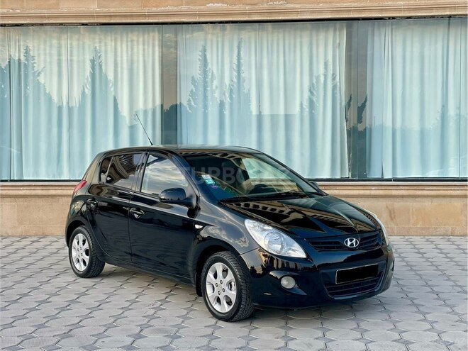Hyundai i20-2