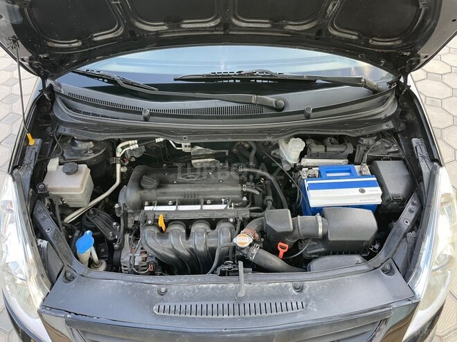 Hyundai i20-20