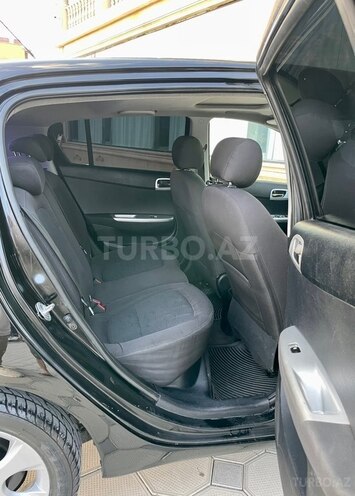Hyundai i20-12