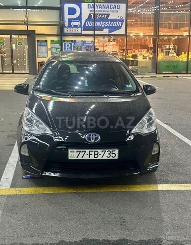 Toyota Prius C-6