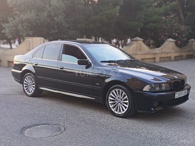 BMW 523-8