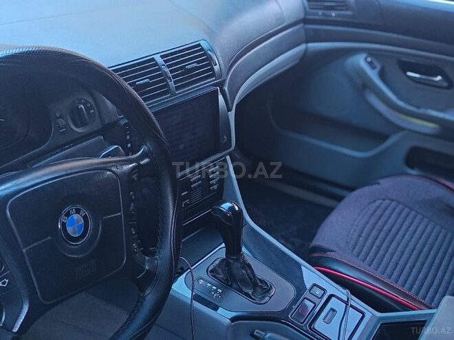 BMW 523-4