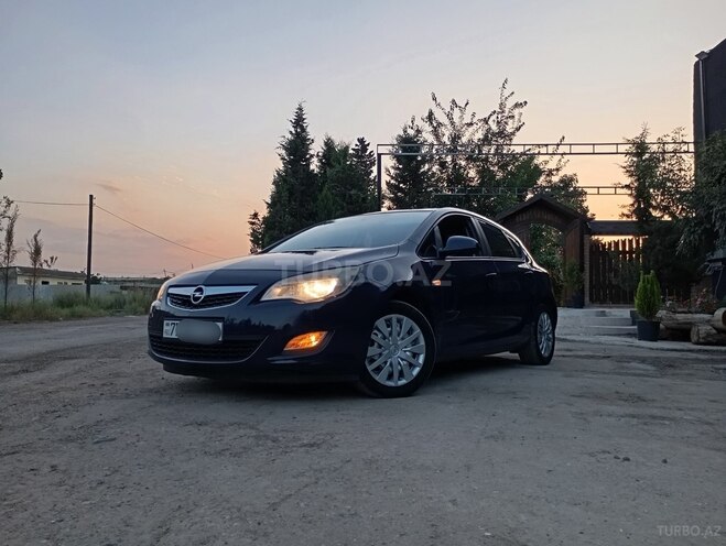 Opel Astra-2