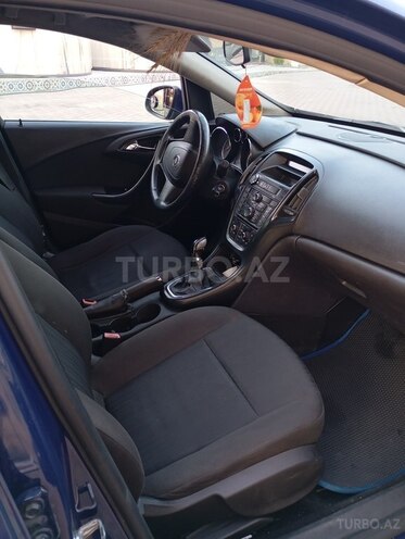 Opel Astra-13