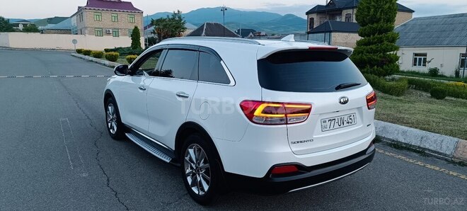 Kia Sorento-7