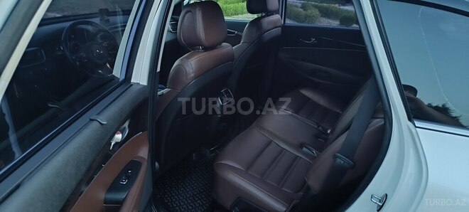 Kia Sorento-10