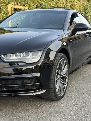 Audi A7-4