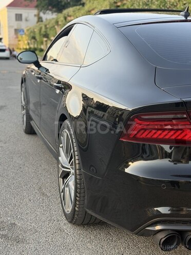 Audi A7-9