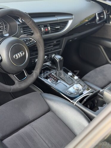 Audi A7-15