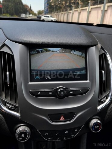 Chevrolet Cruze-6