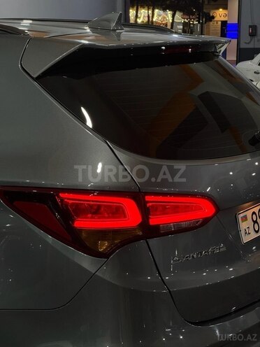 Hyundai Santa Fe-11