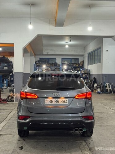 Hyundai Santa Fe-9