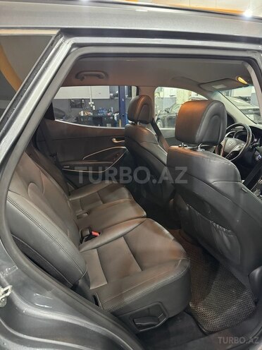 Hyundai Santa Fe-14