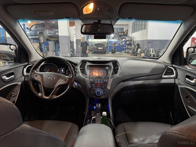 Hyundai Santa Fe-13