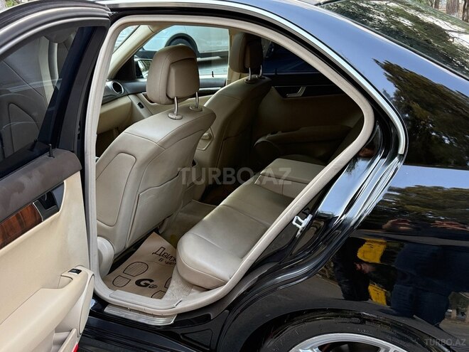 Mercedes C 250-12