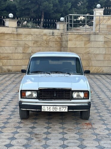 LADA (VAZ) 2107-1