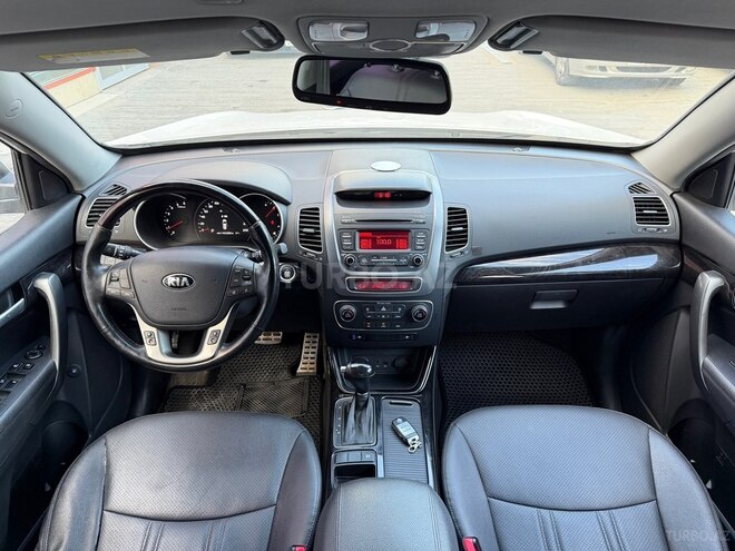 Kia Sorento-15
