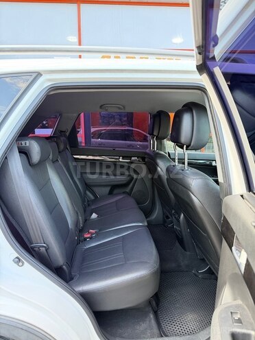 Kia Sorento-12