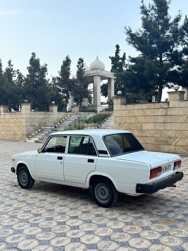 LADA (VAZ) 2107-3