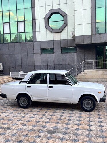 LADA (VAZ) 2107-5