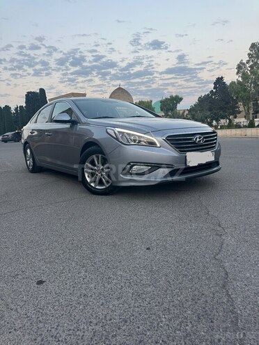 Hyundai Sonata-1