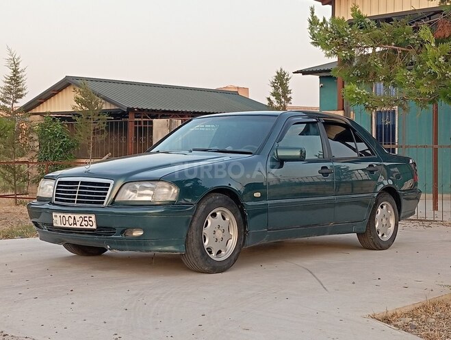 Mercedes C 180-4