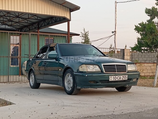 Mercedes C 180-3